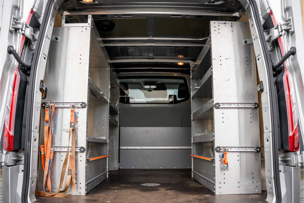 Ford Transit Custom Ford Transit Custom 2.0 EcoBlue L1H1 | Automaat | 3-Zits | Camera | Carplay | Cruise | PDC | Airco | Trekhaak