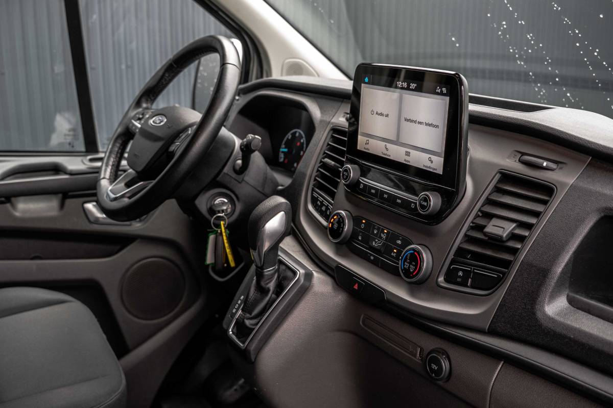 Ford Transit Custom Ford Transit Custom 2.0 EcoBlue L1H1 | Automaat | 3-Zits | Camera | Carplay | Cruise | PDC | Airco | Trekhaak