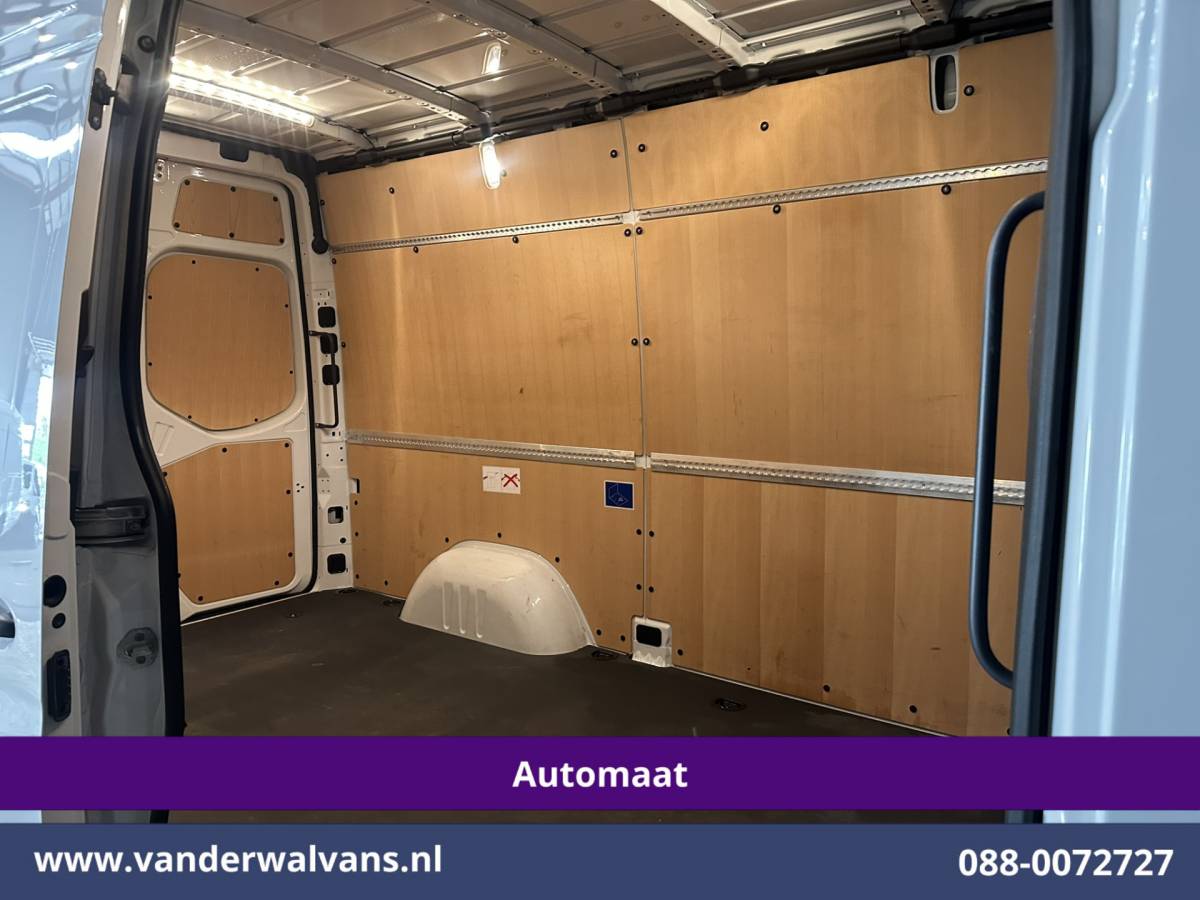 Mercedes-Benz Sprinter Mercedes-Benz Sprinter 317 CDI 170pk 9G-Tronic Automaat L2H2 Euro6 Airco | Camera | Navigatie | LED | Cruisecontrol | Stoelverwarming Chauffeursstoel, Parkeersensoren, Bijrijdersbank