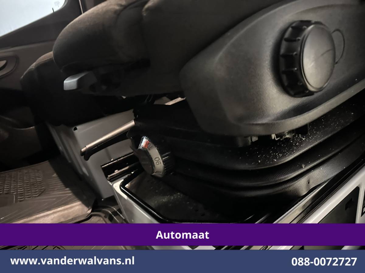 Mercedes-Benz Sprinter Mercedes-Benz Sprinter 317 CDI 170pk 9G-Tronic Automaat L2H2 Euro6 Airco | Camera | Navigatie | LED | Cruisecontrol | Stoelverwarming Chauffeursstoel, Parkeersensoren, Bijrijdersbank