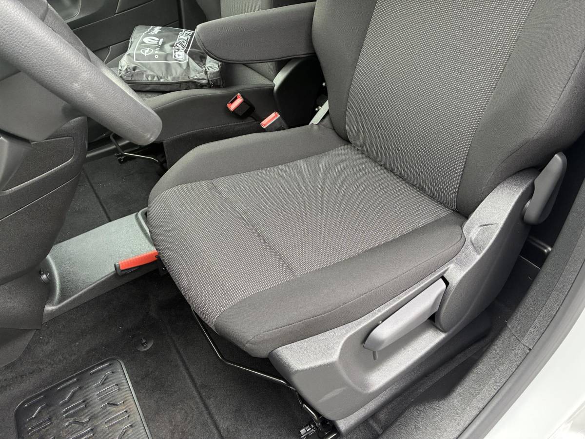 Fiat Doblò Fiat Doblò 1.5D 100pk L1 650kg | NIEUW Direct Leverbaar | Airconditioning | Cruise control | Camera | Laadruimte Betimmering | Navigatie via Apple Carplay/Android Auto