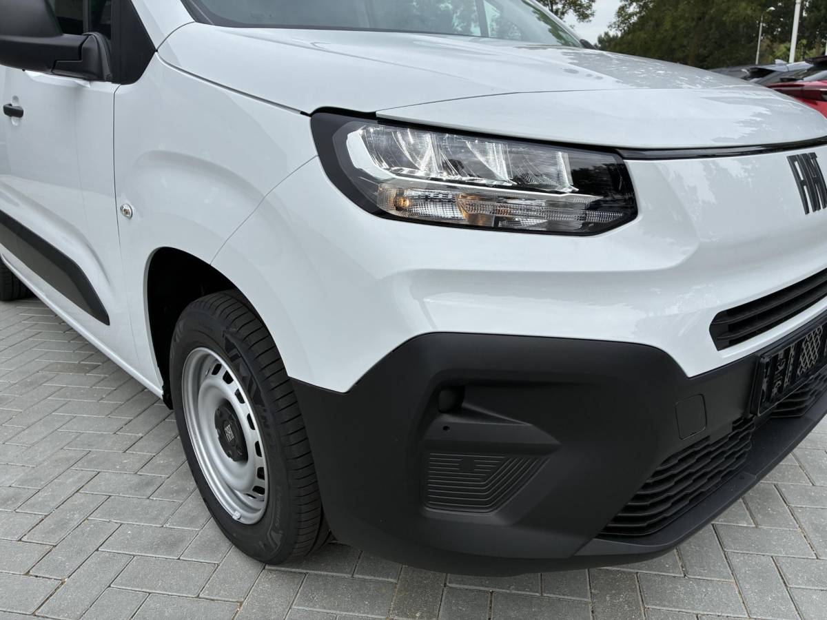Fiat Doblò Fiat Doblò 1.5D 100pk L1 650kg | NIEUW Direct Leverbaar | Airconditioning | Cruise control | Camera | Laadruimte Betimmering | Navigatie via Apple Carplay/Android Auto