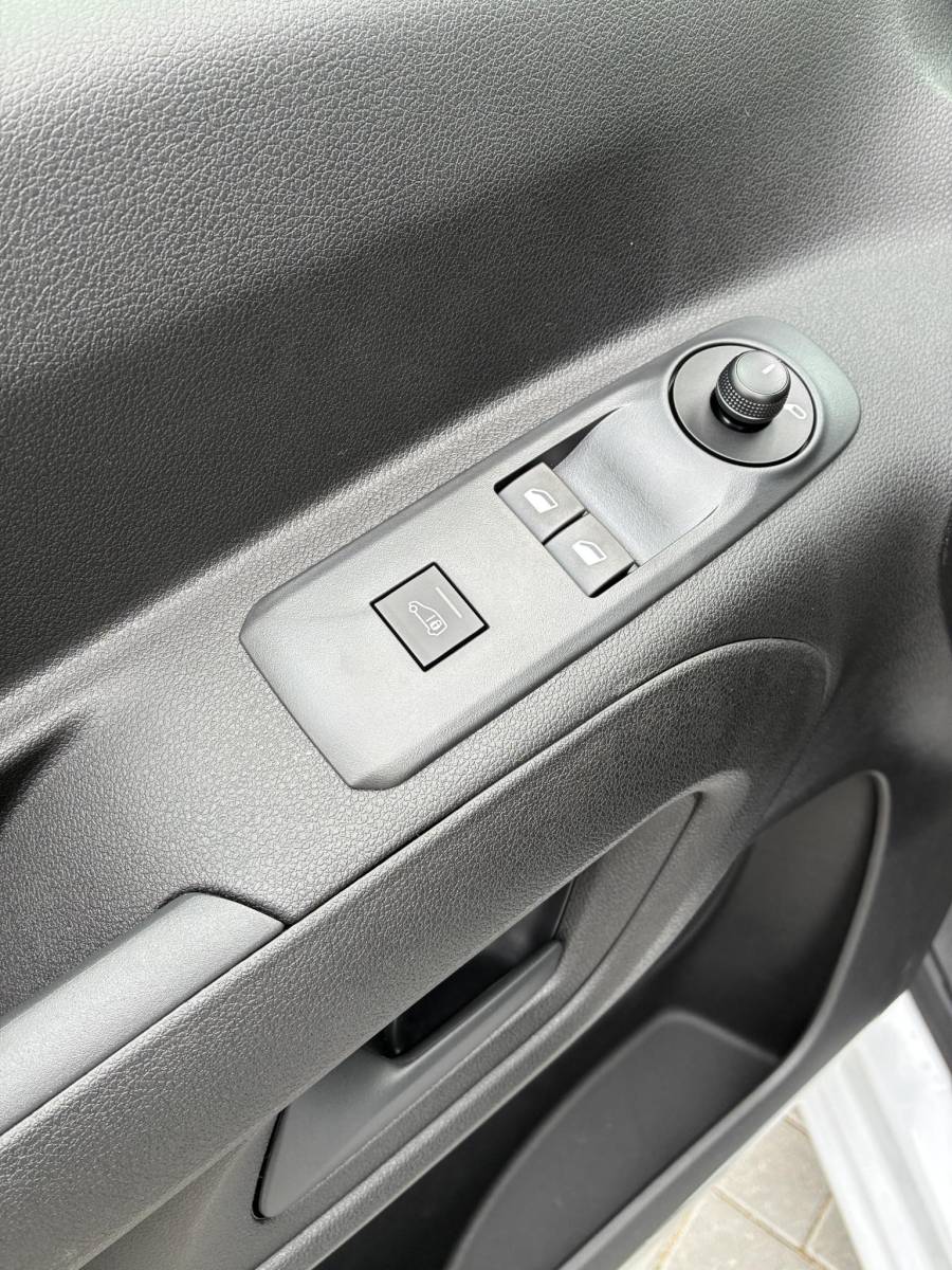 Fiat Doblò Fiat Doblò 1.5D 100pk L1 650kg | NIEUW Direct Leverbaar | Airconditioning | Cruise control | Camera | Laadruimte Betimmering | Navigatie via Apple Carplay/Android Auto