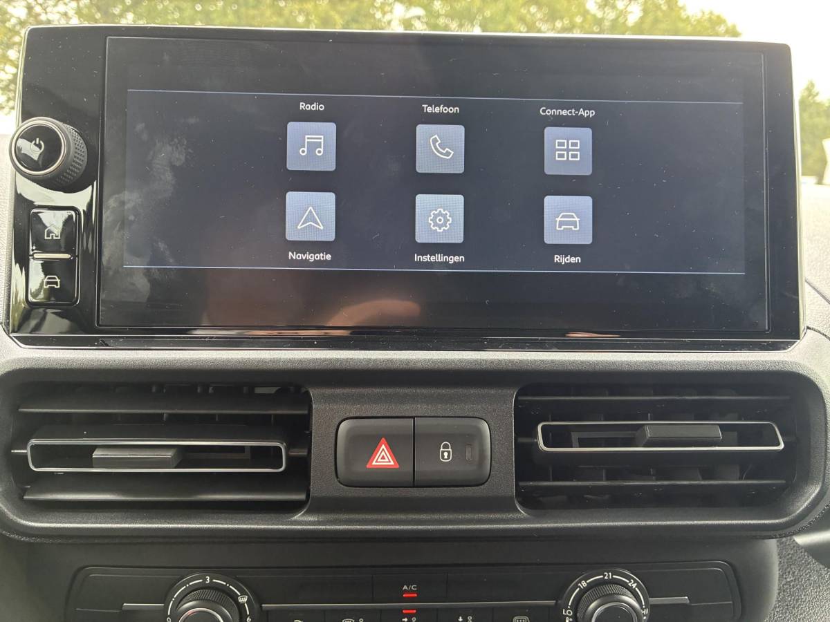 Fiat Doblò Fiat Doblò 1.5D 100pk L1 650kg | NIEUW Direct Leverbaar | Airconditioning | Cruise control | Camera | Laadruimte Betimmering | Navigatie via Apple Carplay/Android Auto