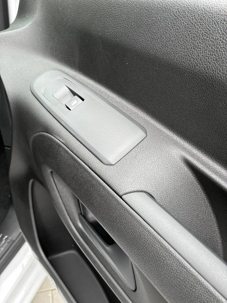Fiat Doblò Fiat Doblò 1.5D 100pk L1 650kg | NIEUW Direct Leverbaar | Airconditioning | Cruise control | Camera | Laadruimte Betimmering | Navigatie via Apple Carplay/Android Auto