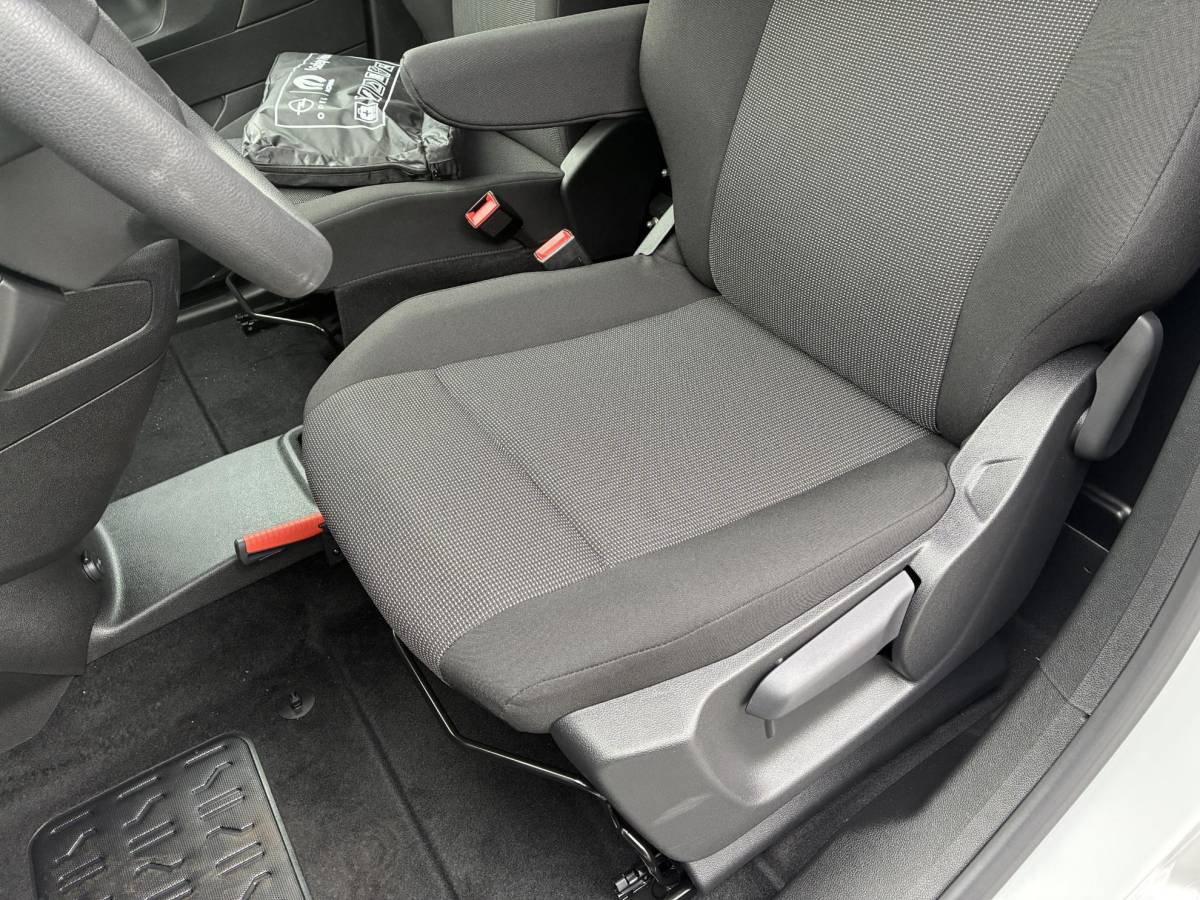Fiat Doblò Fiat Doblò 1.5D 100pk L1 650kg | NIEUW Direct Leverbaar | Airconditioning | Cruise control | Camera | Laadruimte Betimmering | Navigatie via Apple Carplay/Android Auto