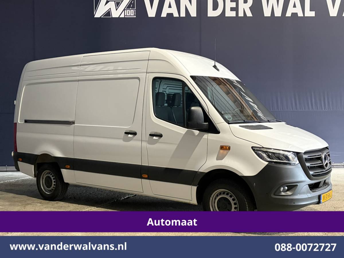 Mercedes-Benz Sprinter Mercedes-Benz Sprinter 317 CDI 170pk 9G-Tronic Automaat L2H2 Euro6 Airco | Camera | Navigatie | LED | Cruisecontrol | Stoelverwarming Chauffeursstoel, Parkeersensoren, Bijrijdersbank