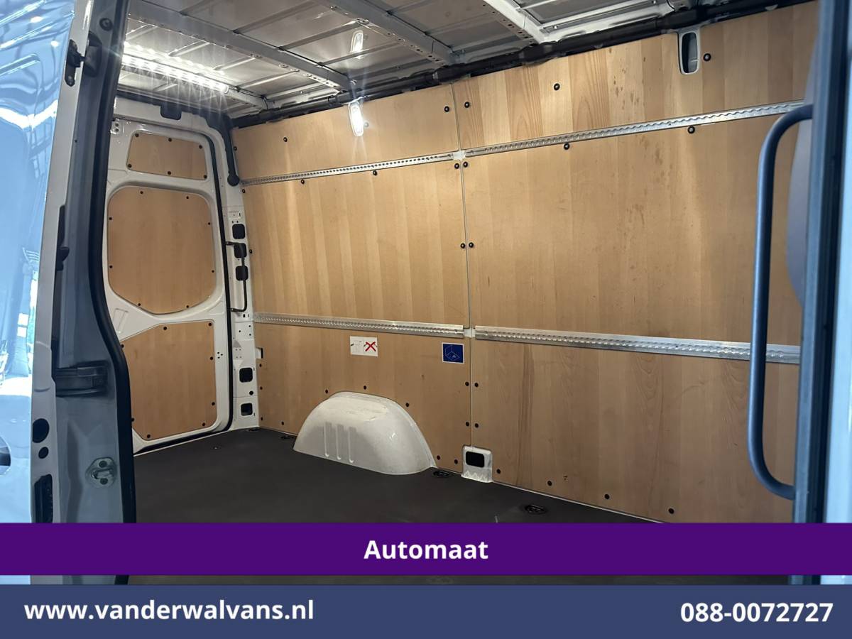 Mercedes-Benz Sprinter Mercedes-Benz Sprinter 317 CDI 170pk 9G-Tronic Automaat L2H2 Euro6 Airco | Camera | Navigatie | LED | Cruisecontrol | Stoelverwarming Chauffeursstoel, Parkeersensoren, Bijrijdersbank