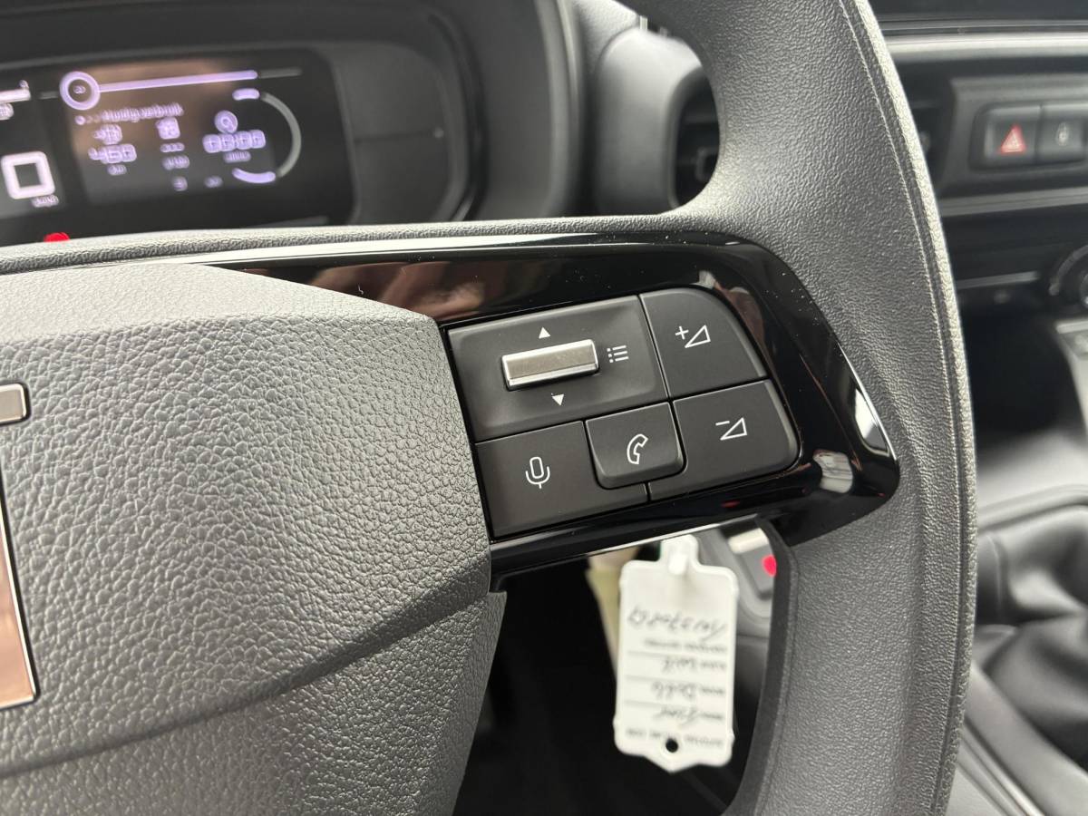 Fiat Doblò Fiat Doblò 1.5D 100pk L1 650kg | NIEUW Direct Leverbaar | Airconditioning | Cruise control | Camera | Laadruimte Betimmering | Navigatie via Apple Carplay/Android Auto