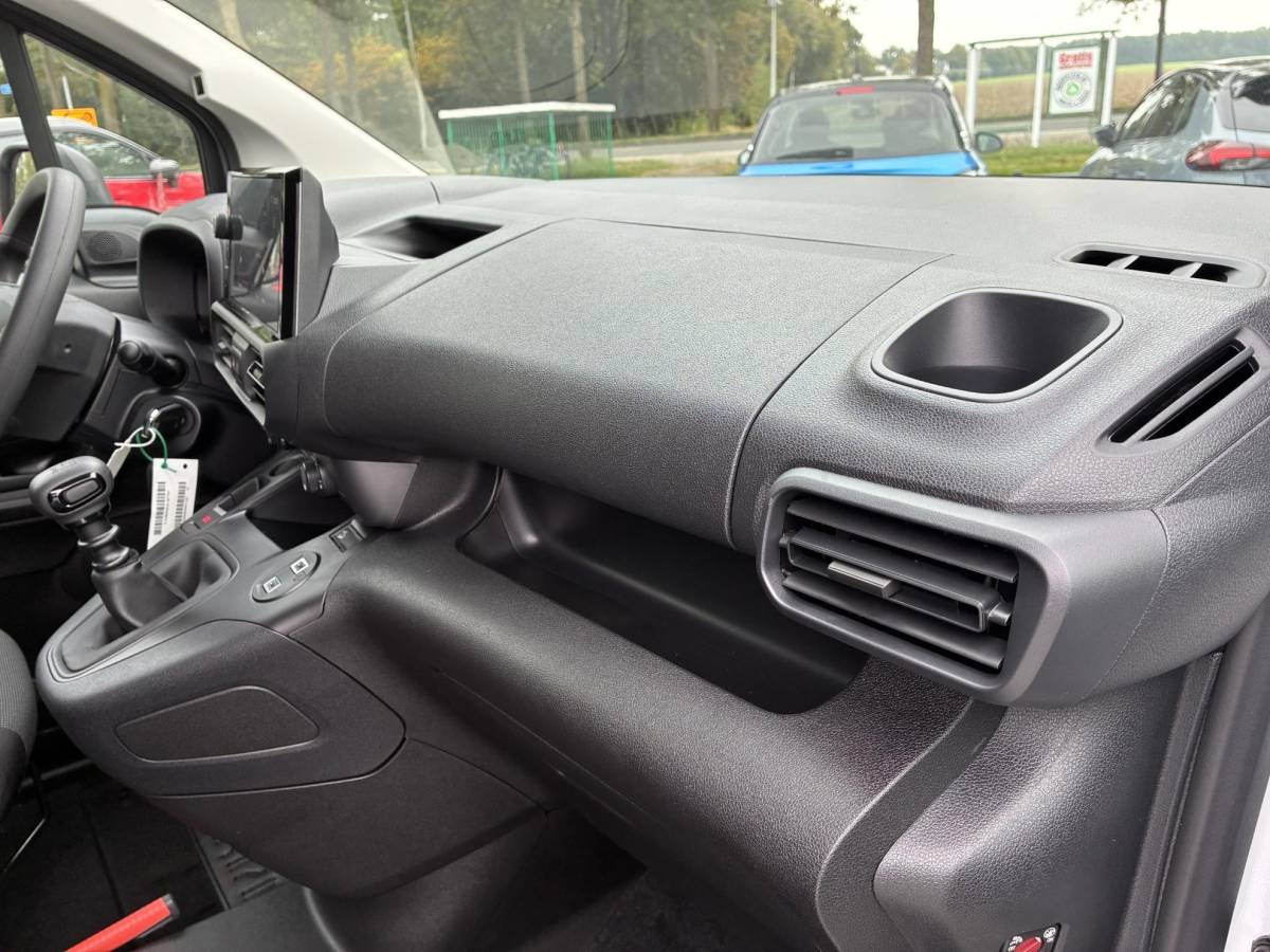 Fiat Doblò Fiat Doblò 1.5D 100pk L1 650kg | NIEUW Direct Leverbaar | Airconditioning | Cruise control | Camera | Laadruimte Betimmering | Navigatie via Apple Carplay/Android Auto