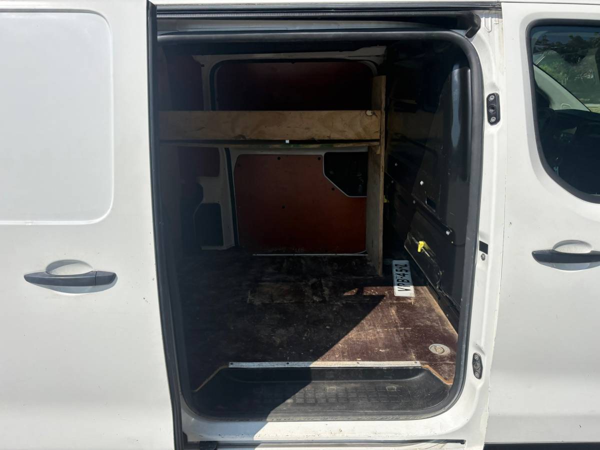 Toyota ProAce Toyota PROACE 2.0 D-4D Cool Long|NAP|airco|cruise|bluetooth|trekhaak|dubbele schuifdeuren|DAB+|elektrisch pakket|EURO6