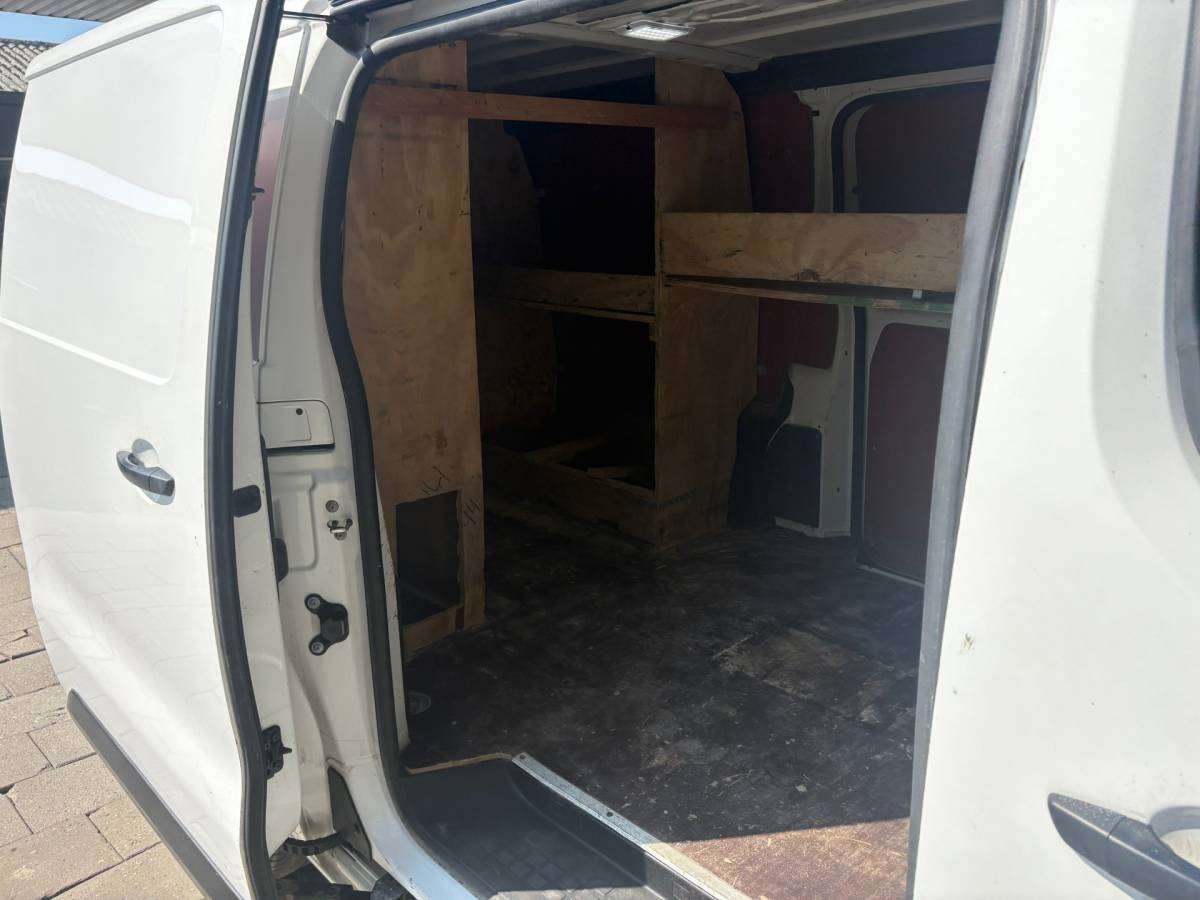 Toyota ProAce Toyota PROACE 2.0 D-4D Cool Long|NAP|airco|cruise|bluetooth|trekhaak|dubbele schuifdeuren|DAB+|elektrisch pakket|EURO6