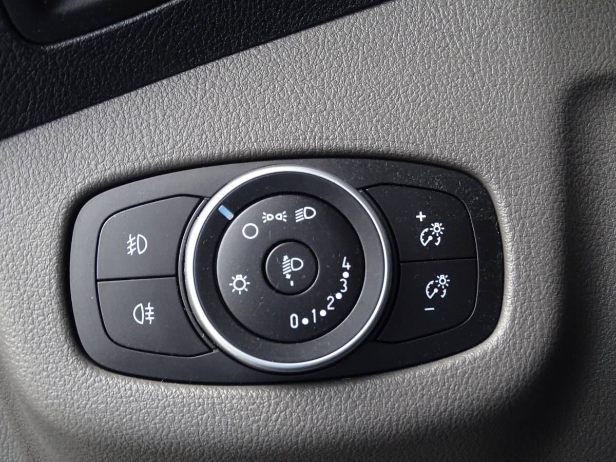 Ford Transit Connect Ford Transit Connect 1.5 EcoBlue L2 Navi 3 Zits Trekhaak