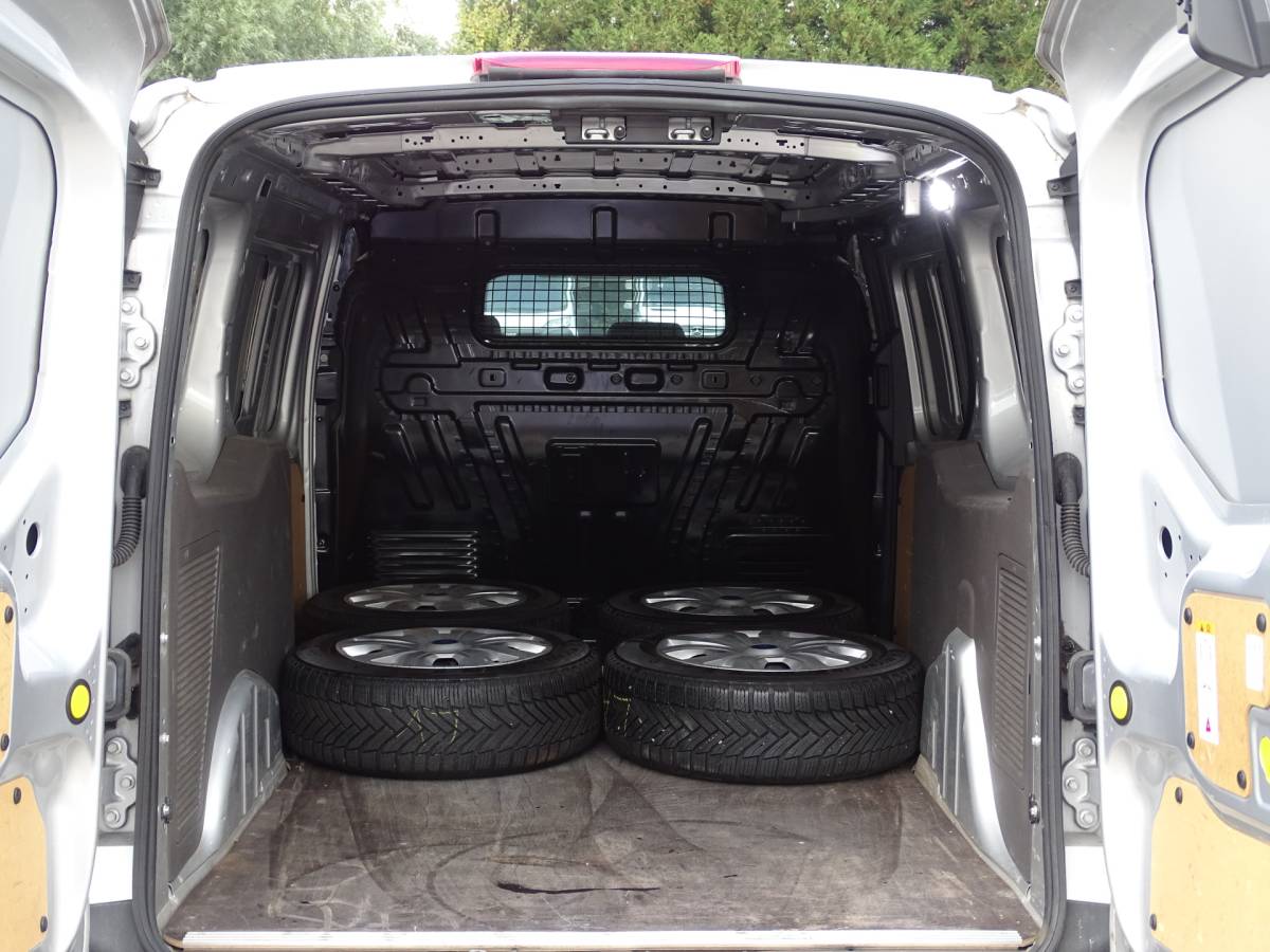 Ford Transit Connect Ford Transit Connect 1.5 EcoBlue L2 Navi 3 Zits Trekhaak