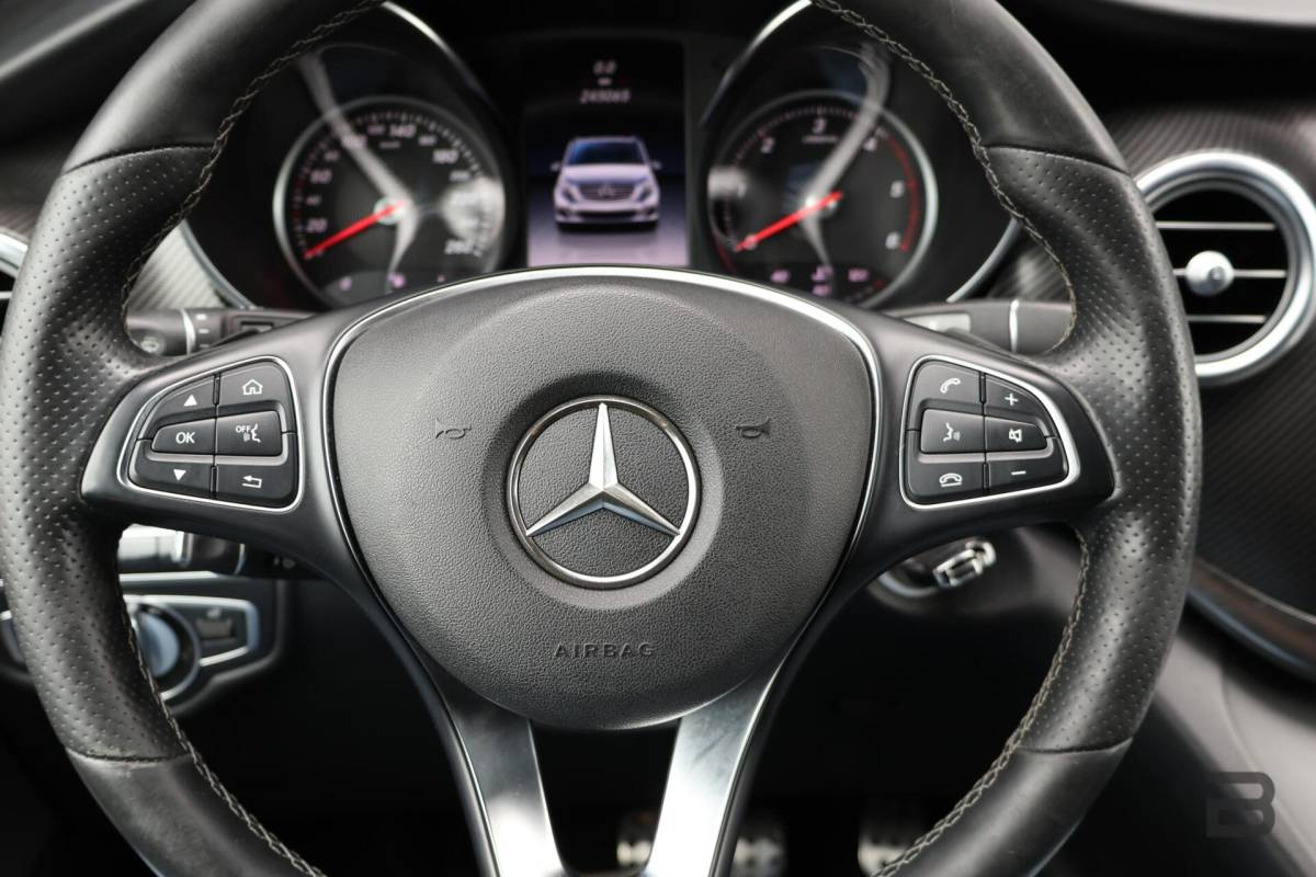 Mercedes-Benz V-Klasse Mercedes V-klasse 250d Lang DC Edition / AMG line / Stoelventilatie / Stoelverwarming / 2x Scuifdeur / Maestro surroundsystem / Origineel NL