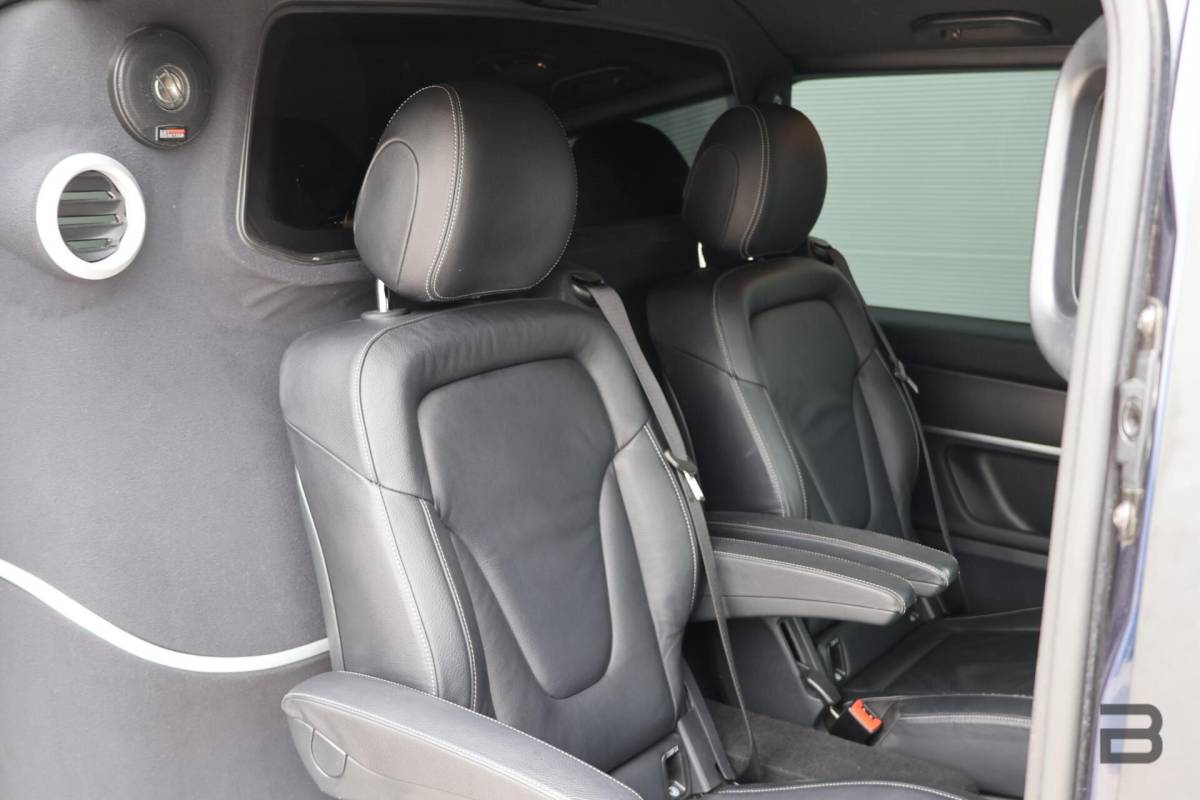 Mercedes-Benz V-Klasse Mercedes V-klasse 250d Lang DC Edition / AMG line / Stoelventilatie / Stoelverwarming / 2x Scuifdeur / Maestro surroundsystem / Origineel NL