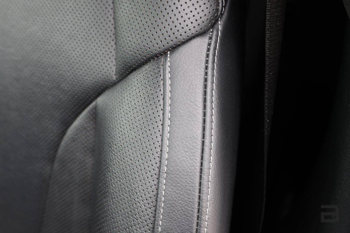 Mercedes-Benz V-Klasse Mercedes V-klasse 250d Lang DC Edition / AMG line / Stoelventilatie / Stoelverwarming / 2x Scuifdeur / Maestro surroundsystem / Origineel NL