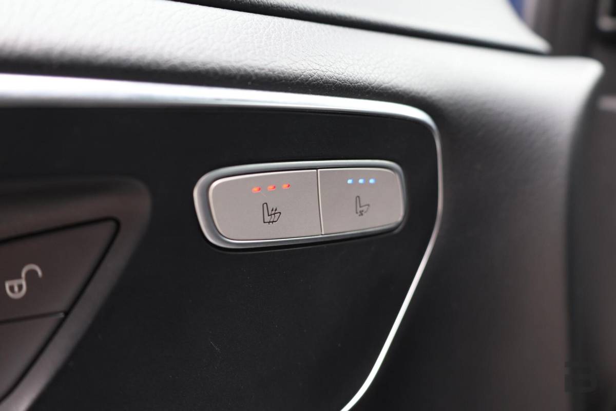 Mercedes-Benz V-Klasse Mercedes V-klasse 250d Lang DC Edition / AMG line / Stoelventilatie / Stoelverwarming / 2x Scuifdeur / Maestro surroundsystem / Origineel NL