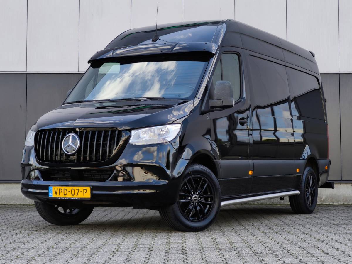 Mercedes-Benz Sprinter Mercedes-Benz Sprinter 316 RWD AUTOMAAT CRUISE CLIMA 2800KG TREKHAAK CAMERA STOELVERWARMING L2H2 BLACK EDITION