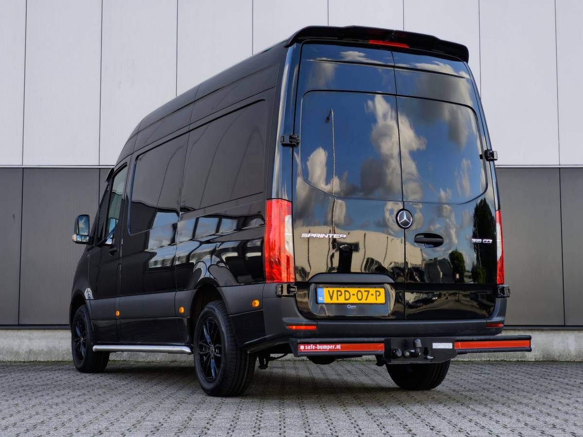 Mercedes-Benz Sprinter Mercedes-Benz Sprinter 316 RWD AUTOMAAT CRUISE CLIMA 2800KG TREKHAAK CAMERA STOELVERWARMING L2H2 BLACK EDITION