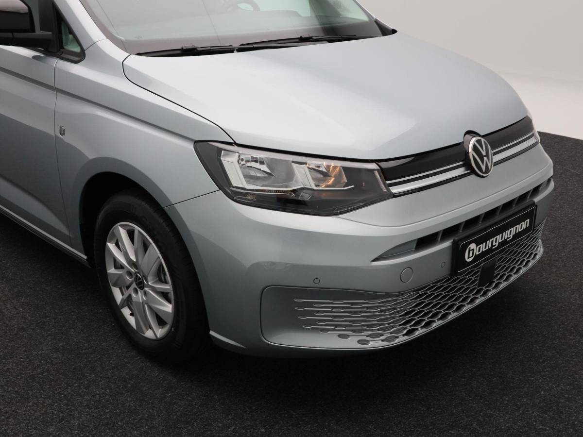 Volkswagen Caddy Volkswagen Caddy Life 1.5 eHybrid EU6 85 kW / 115 PK DSG | Automaat | Navigatie | Velours bekleding | Achteruitrijcamera | PDC voor en achter | Trekhaak | Bagageafdekking | Privacyglass |