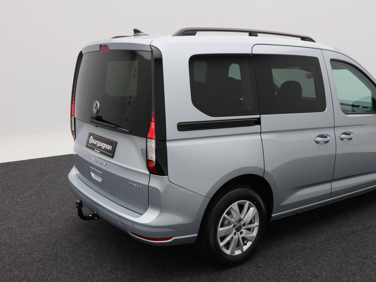 Volkswagen Caddy Volkswagen Caddy Life 1.5 eHybrid EU6 85 kW / 115 PK DSG | Automaat | Navigatie | Velours bekleding | Achteruitrijcamera | PDC voor en achter | Trekhaak | Bagageafdekking | Privacyglass |