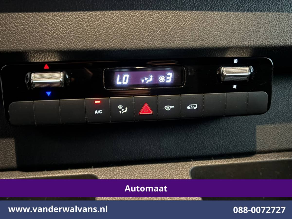 Mercedes-Benz Sprinter Mercedes-Benz Sprinter 317 CDI 170pk 9G-Tronic Automaat L2H2 Euro6 Airco | Camera | Navigatie | LED | Cruisecontrol | Stoelverwarming Chauffeursstoel, Parkeersensoren, Bijrijdersbank