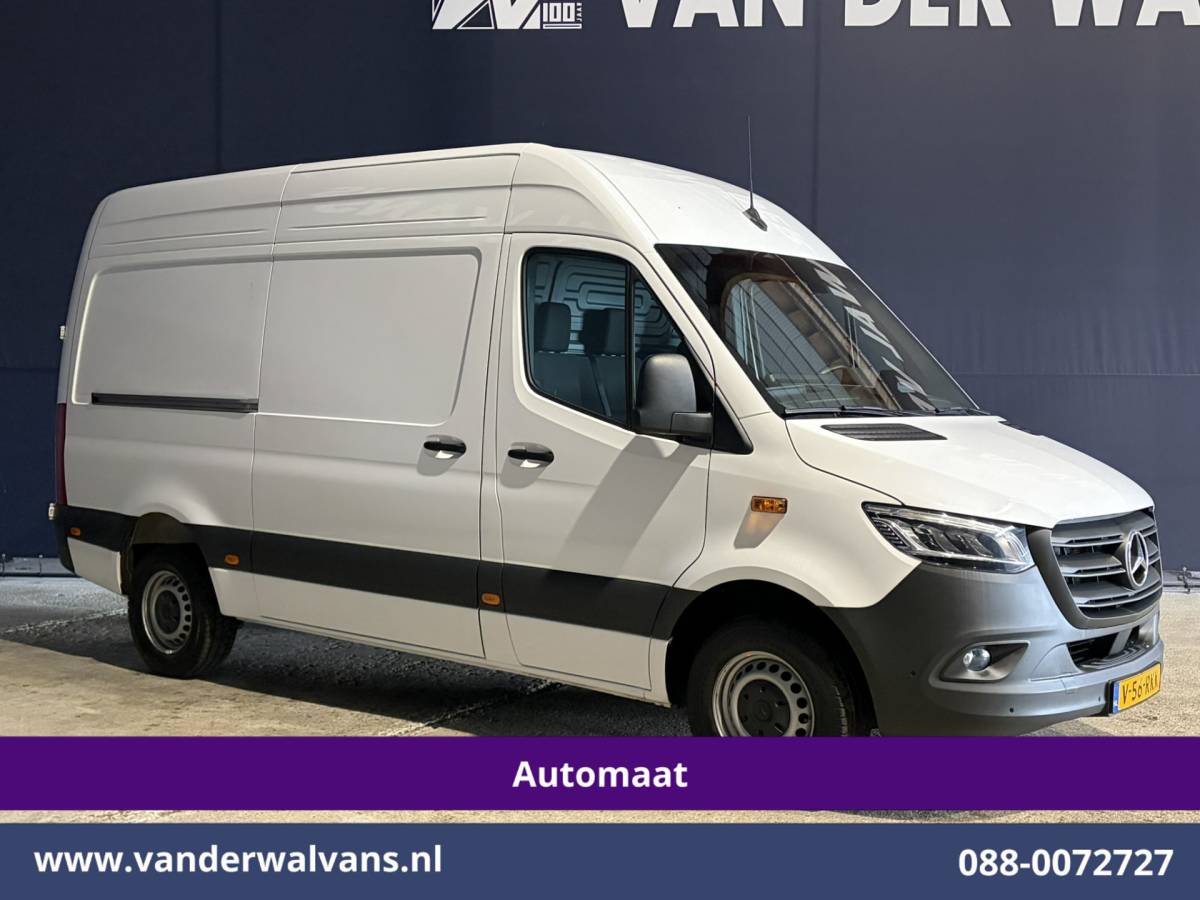 Mercedes-Benz Sprinter Mercedes-Benz Sprinter 317 CDI 170pk 9G-Tronic Automaat L2H2 Euro6 Airco | Camera | Navigatie | LED | Cruisecontrol | Stoelverwarming Chauffeursstoel, Parkeersensoren, Bijrijdersbank