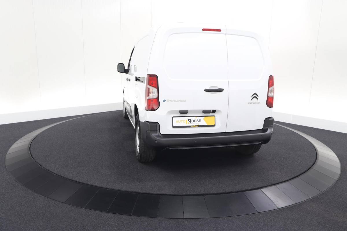 Citroën ë-Berlingo Citroen ë-Berlingo 136 L1 50 kWh | SOH 99,0% | Camera | Vloerplaat Laadruimte | Apple Carplay | Parkeersensoren | 3 fase