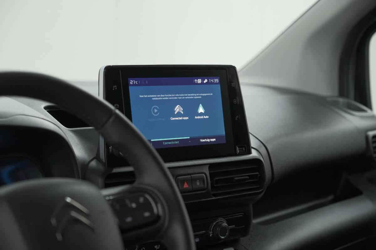 Citroën ë-Berlingo Citroen ë-Berlingo 136 L1 50 kWh | SOH 99,0% | Camera | Vloerplaat Laadruimte | Apple Carplay | Parkeersensoren | 3 fase
