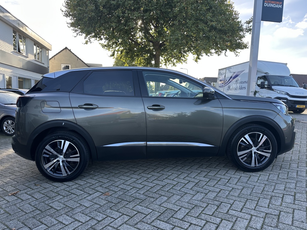 Peugeot 3008 Peugeot 3008 1.2 130 PK Allure | Dealer Onderhouden | Achteruitrijcamera |