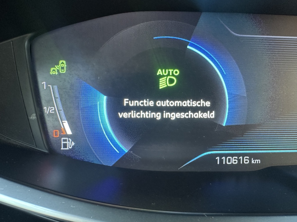 Peugeot 3008 Peugeot 3008 1.2 130 PK Allure | Dealer Onderhouden | Achteruitrijcamera |