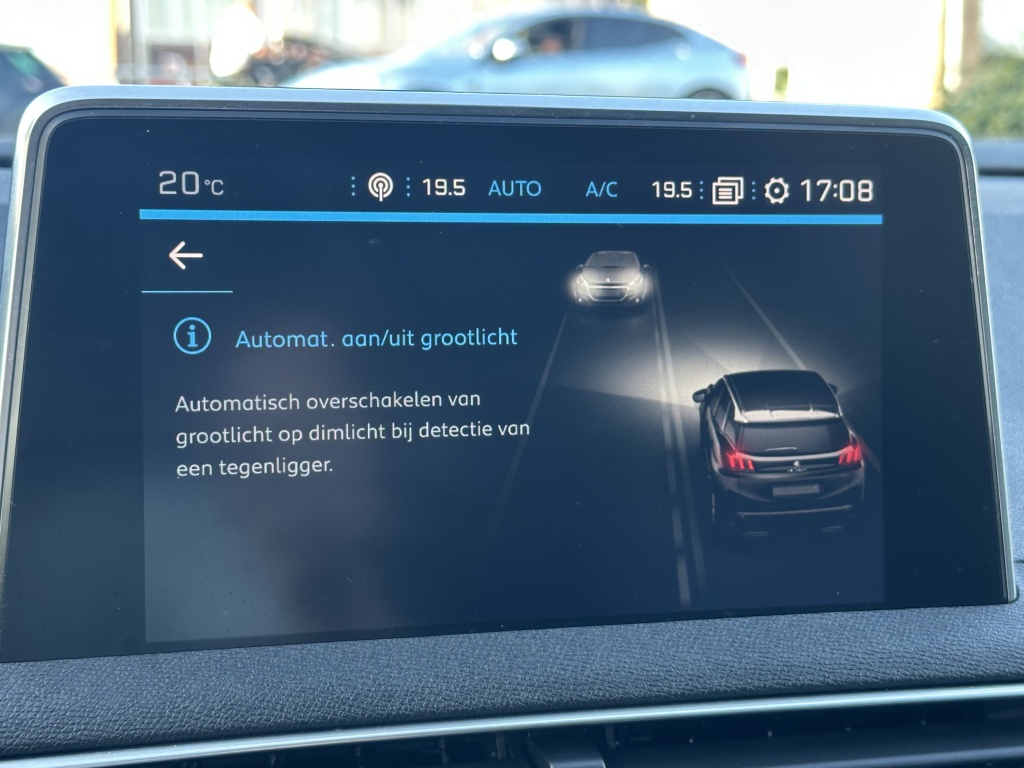 Peugeot 3008 Peugeot 3008 1.2 130 PK Allure | Dealer Onderhouden | Achteruitrijcamera |