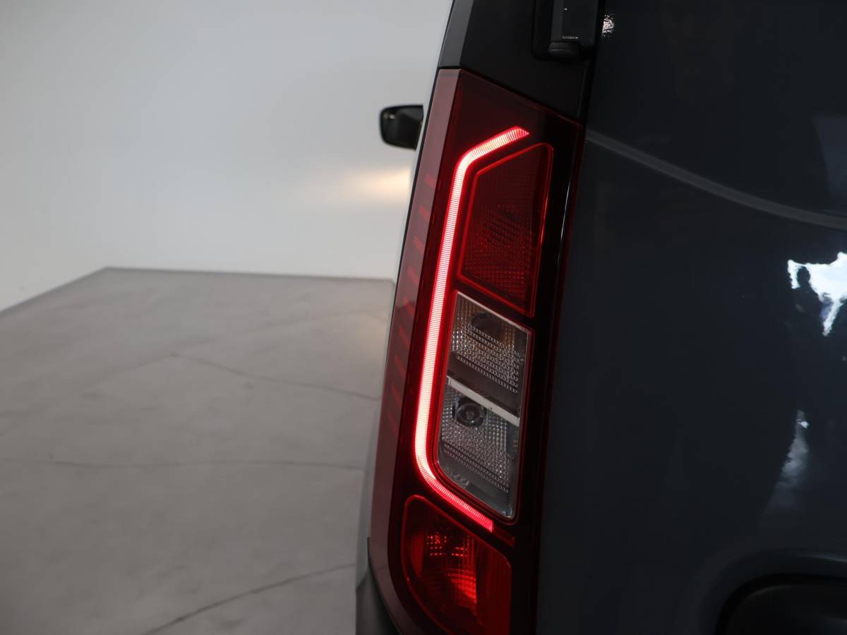 Renault Express Renault Express 1.5 dCi 75 COMFORT EXTRA*1e EIG*+ CAMERA | CARPLAY | DAB | DODEHOEK | NAVIGATIE