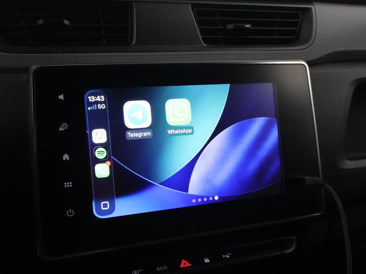 Renault Express Renault Express 1.5 dCi 75 COMFORT EXTRA*1e EIG*+ CAMERA | CARPLAY | DAB | DODEHOEK | NAVIGATIE