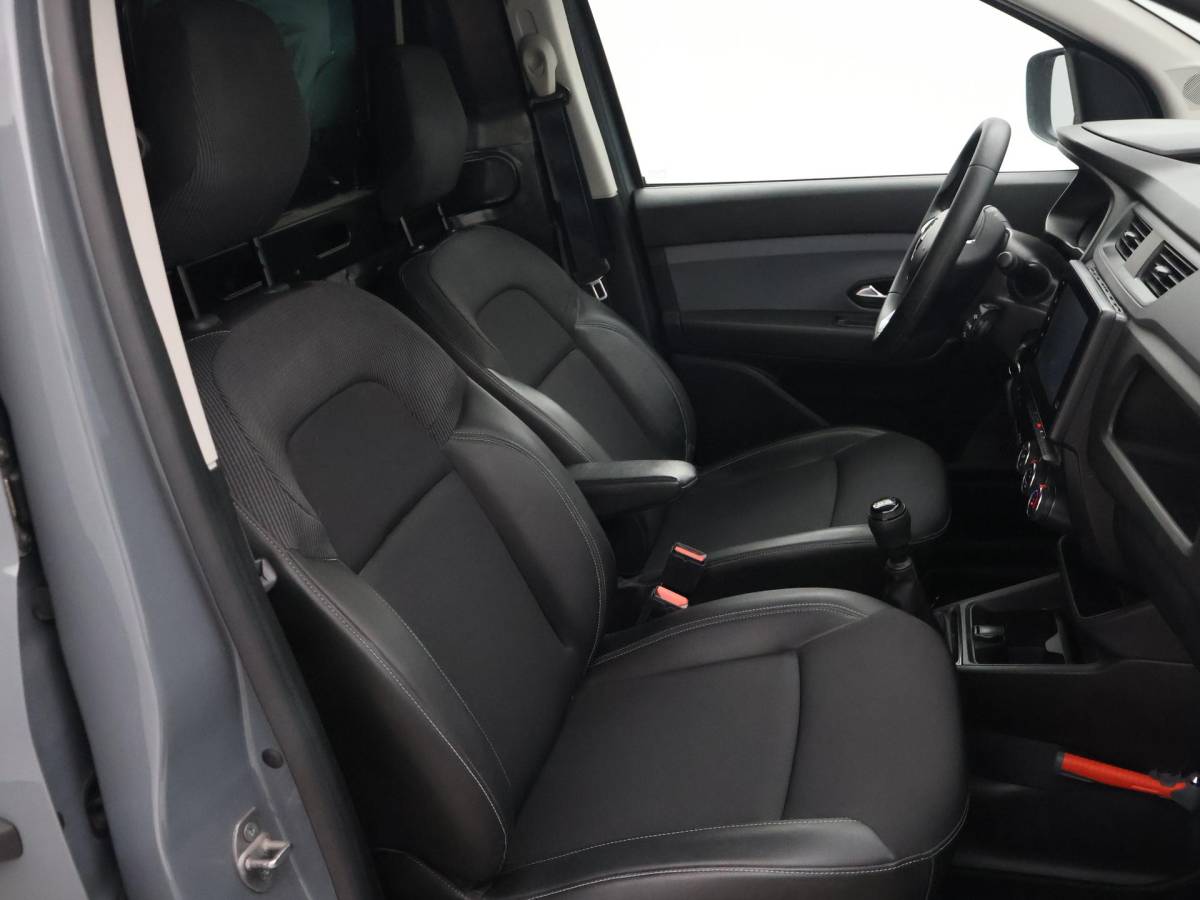 Renault Express Renault Express 1.5 dCi 75 COMFORT EXTRA*1e EIG*+ CAMERA | CARPLAY | DAB | DODEHOEK | NAVIGATIE