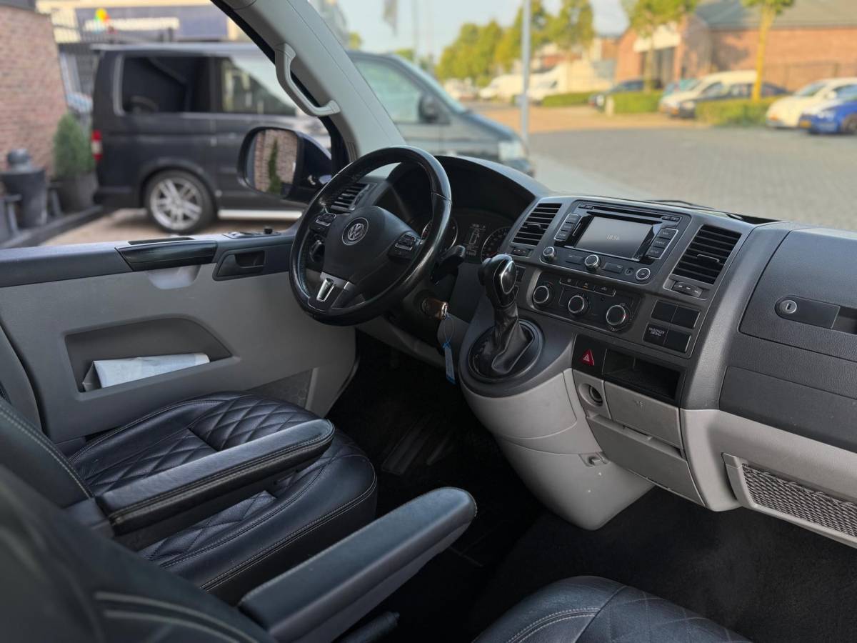 Volkswagen Transporter Volkswagen Transporter 2.0 TDI L2H1 DC Comfortline Automaat Dubbele Cabine Leer Exenon Airco Navi Cruise Elk.Ramen