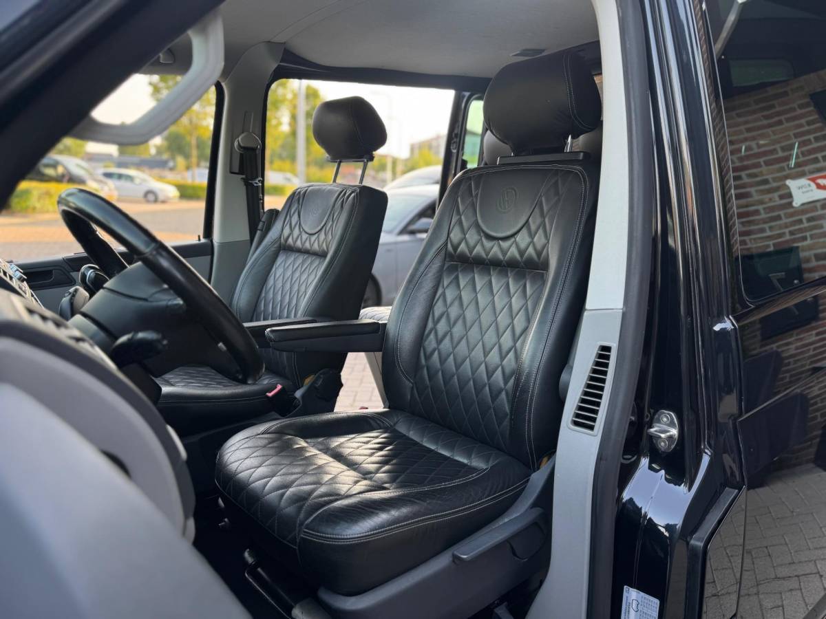 Volkswagen Transporter Volkswagen Transporter 2.0 TDI L2H1 DC Comfortline Automaat Dubbele Cabine Leer Exenon Airco Navi Cruise Elk.Ramen