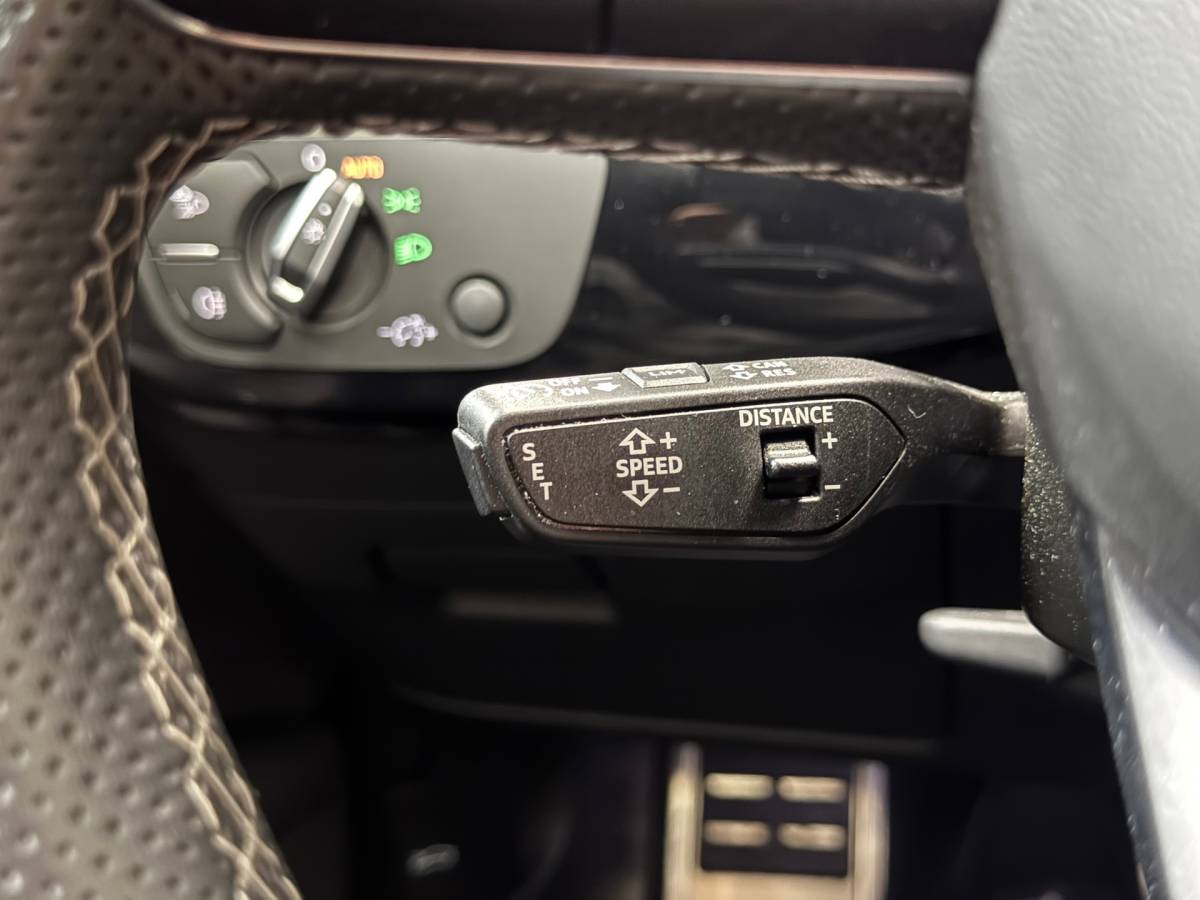 Audi A4 Audi A4 Avant 40 TFSI S edition Competition |Led|Carplay|Stoelverwarming|Clima|Keyless|Leder|
