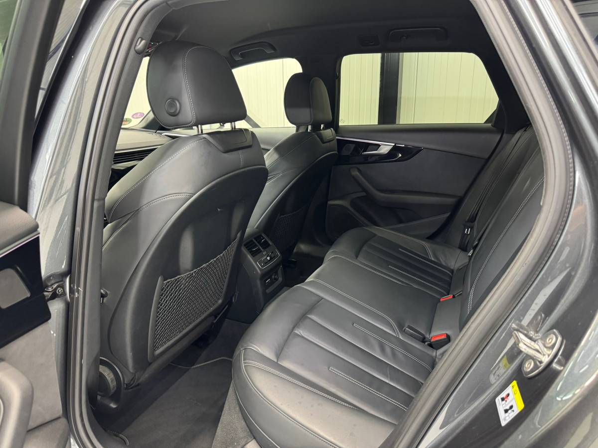 Audi A4 Audi A4 Avant 40 TFSI S edition Competition |Led|Carplay|Stoelverwarming|Clima|Keyless|Leder|