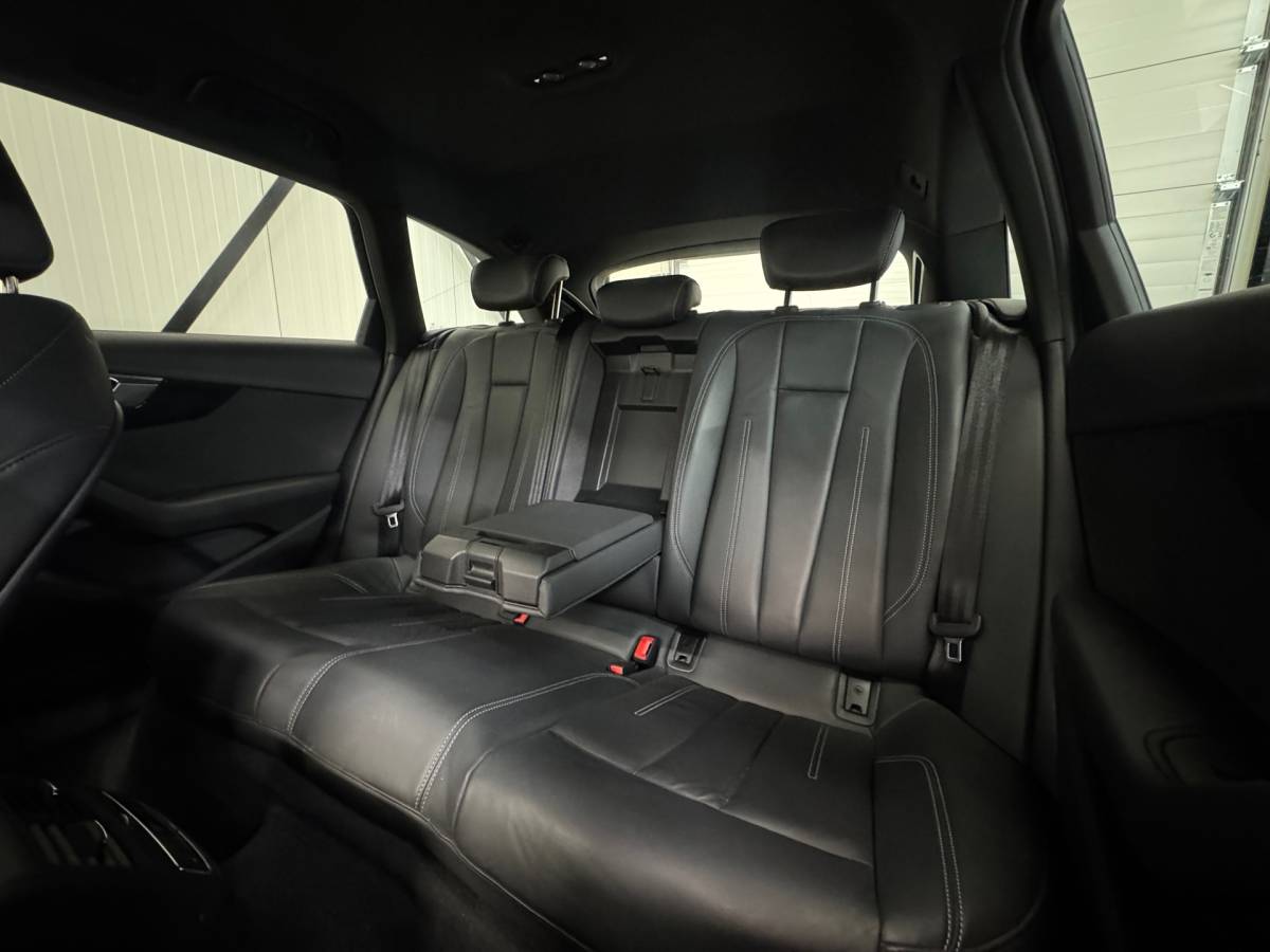Audi A4 Audi A4 Avant 40 TFSI S edition Competition |Led|Carplay|Stoelverwarming|Clima|Keyless|Leder|