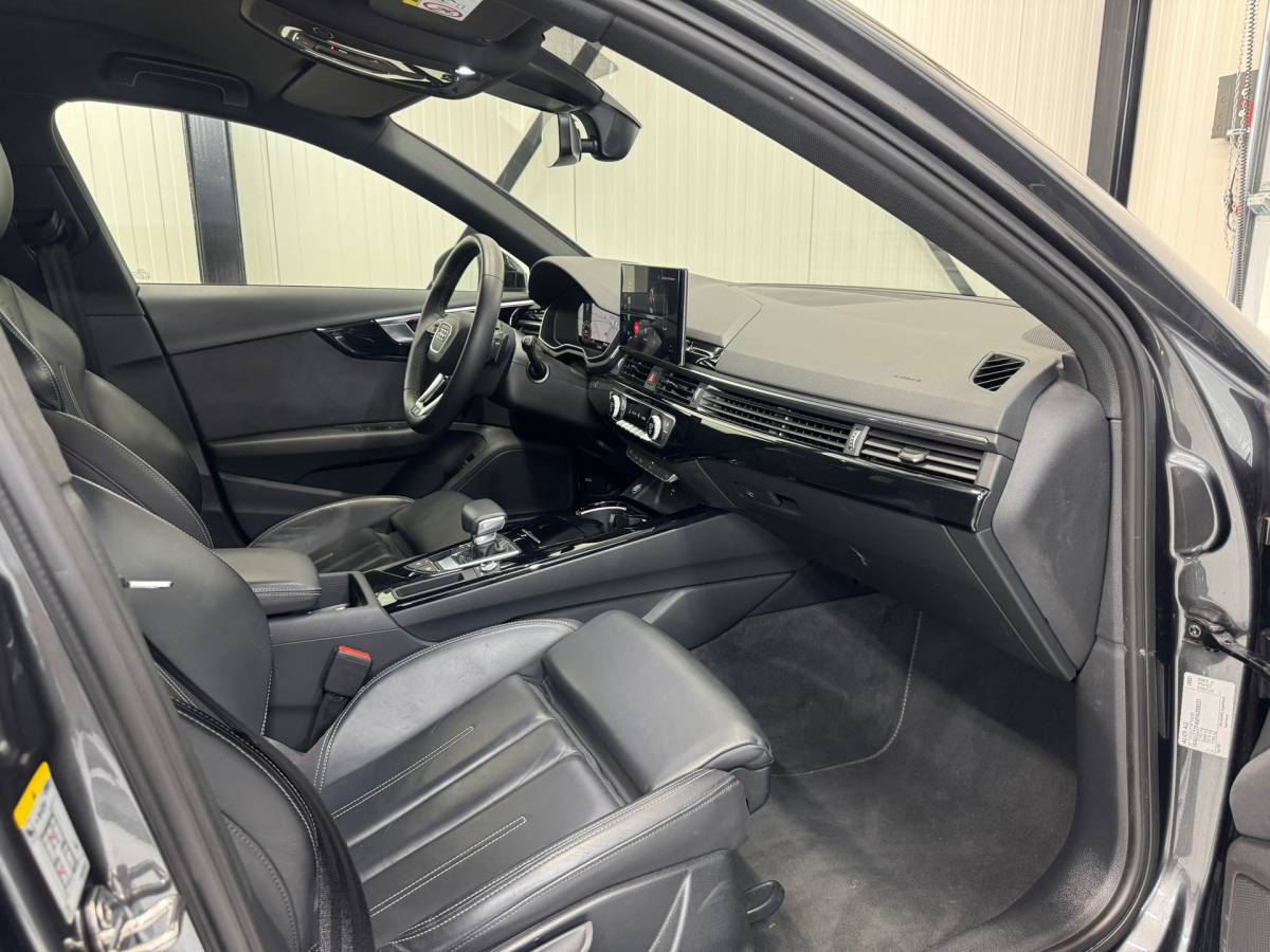 Audi A4 Audi A4 Avant 40 TFSI S edition Competition |Led|Carplay|Stoelverwarming|Clima|Keyless|Leder|