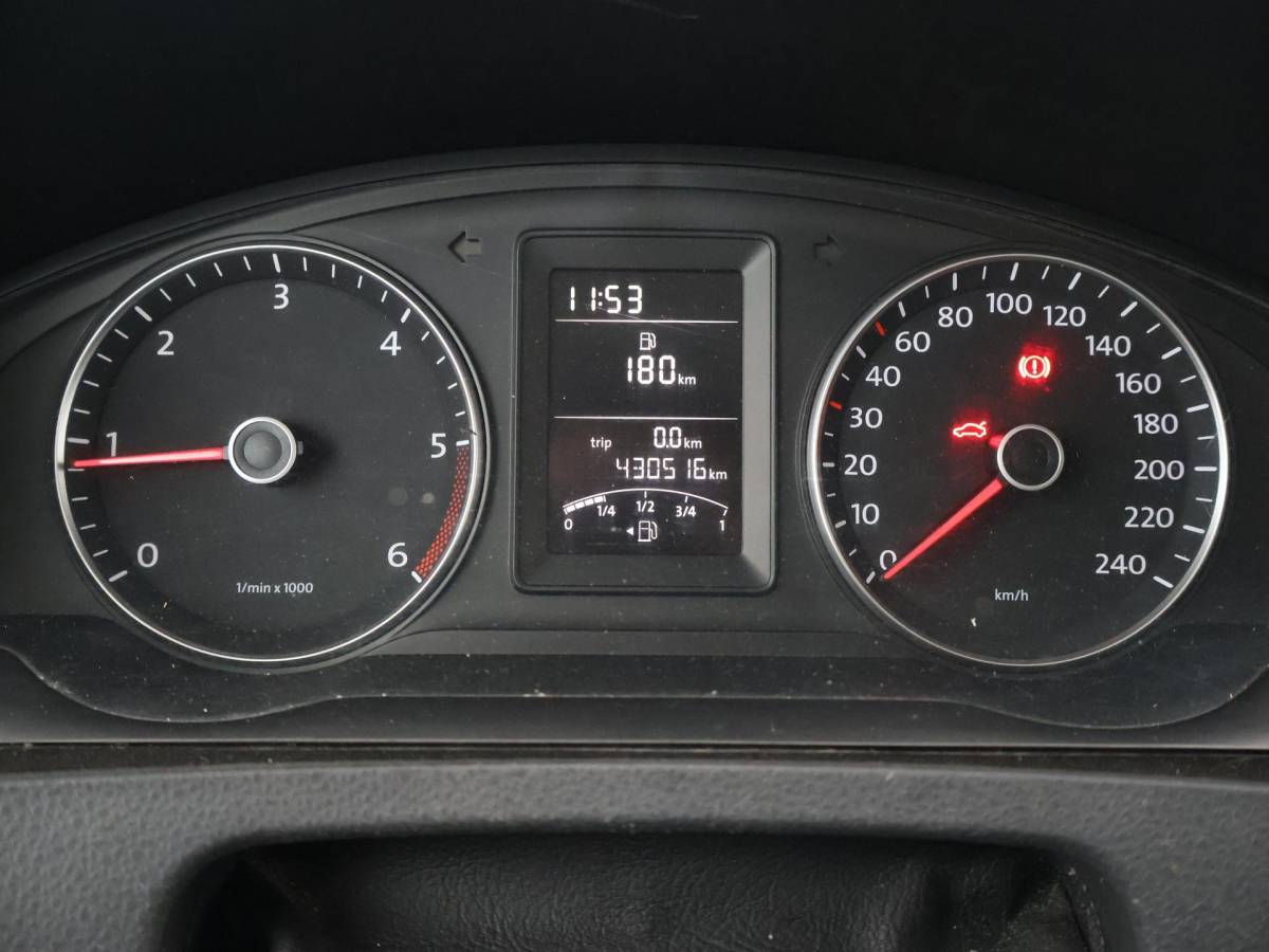 Volkswagen Transporter Volkswagen Transporter 2.0 TDI 140 PK L2H1 5-PERS DUBBEL CABINE + TREKHAAK | CRUISE CONTROL | AIRCO