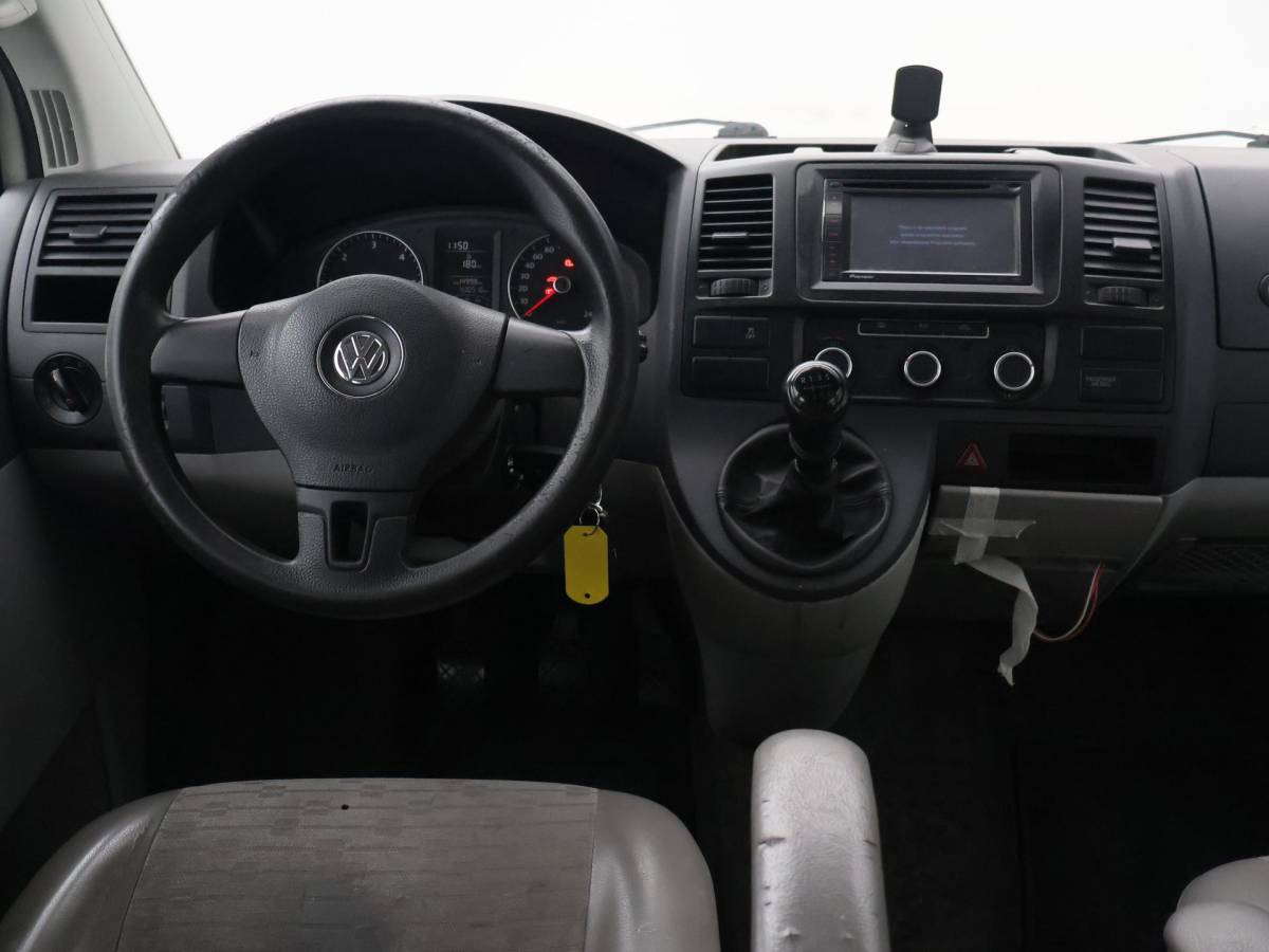 Volkswagen Transporter Volkswagen Transporter 2.0 TDI 140 PK L2H1 5-PERS DUBBEL CABINE + TREKHAAK | CRUISE CONTROL | AIRCO