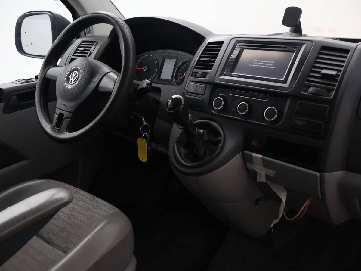Volkswagen Transporter Volkswagen Transporter 2.0 TDI 140 PK L2H1 5-PERS DUBBEL CABINE + TREKHAAK | CRUISE CONTROL | AIRCO