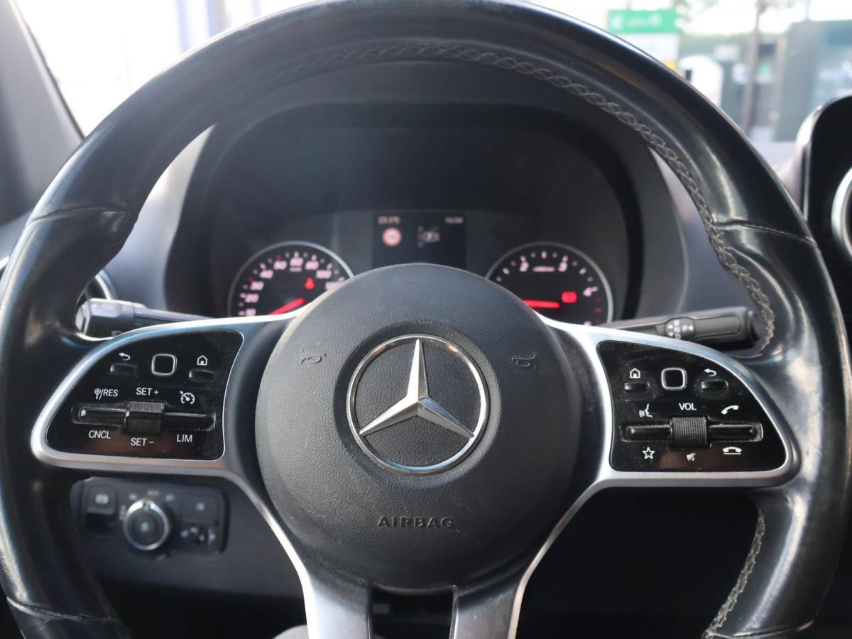 Mercedes-Benz Sprinter Mercedes-Benz Sprinter 319 3.0 CDI V6 190 PK AUT. L2H2 + 2 SCHUIFDEUREN | 3500 KG TREKHAAK | BREEDBEELD MBUX NAVIGATIE