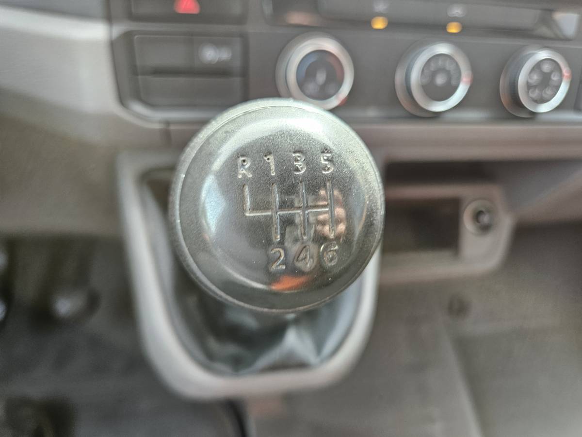 Volkswagen Crafter Volkswagen Crafter 35 2.0 TDI L4 DC Highline