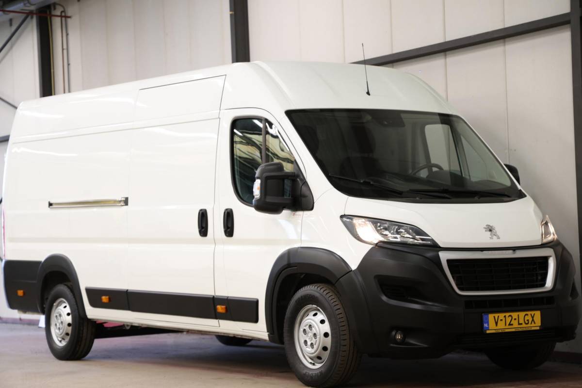 Peugeot Boxer Peugeot Boxer 435 2.2 BlueHDi 140 L4H2 CAMERA