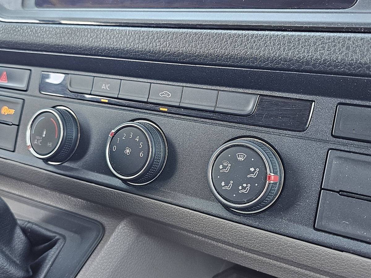 Volkswagen Crafter VOLKSWAGEN CRAFTER 35 2.0 l4h3 automaat navi!