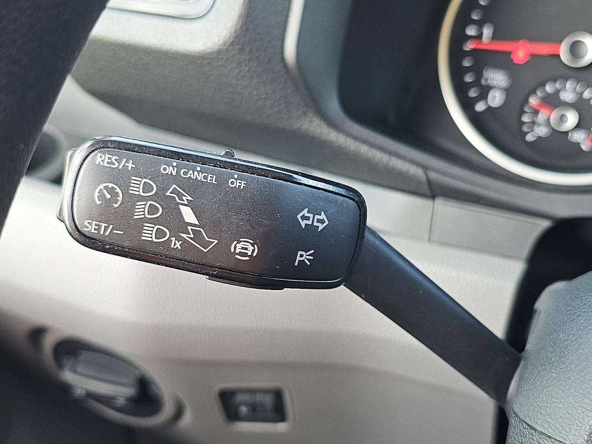 Volkswagen Crafter VOLKSWAGEN CRAFTER 35 2.0 l4h3 automaat navi!